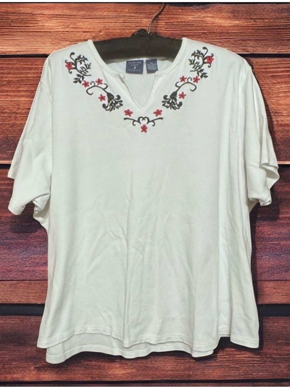 MOUNTAIN LAKE BLOUSE SIZE 3X